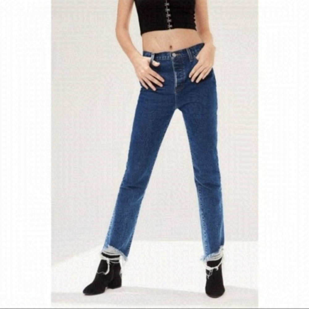 𝅺bdg Straight and Narrow High Rise Jeans Button Fly Frayed Hem 28 NEW